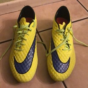 Nike Men Hypervenom Cleats